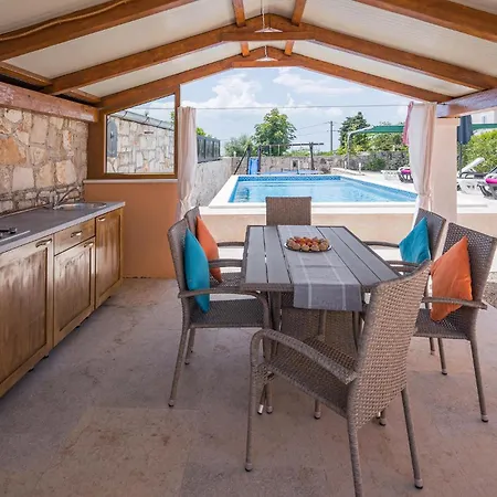 Holiday home Cozy In With Outdoor Swimming Pool Barban