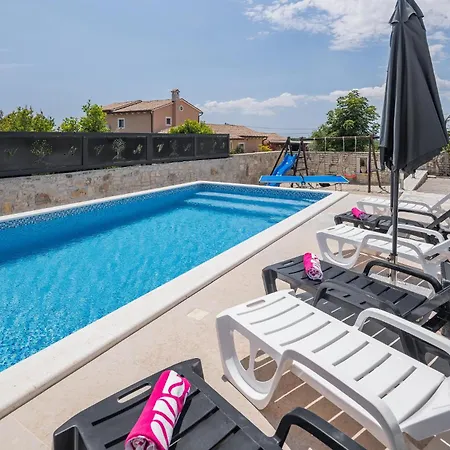 Holiday home Cozy In With Outdoor Swimming Pool Barban